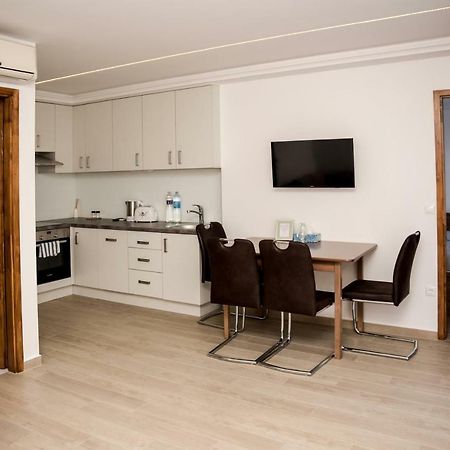 Centrum Apartman Cegled Exterior photo