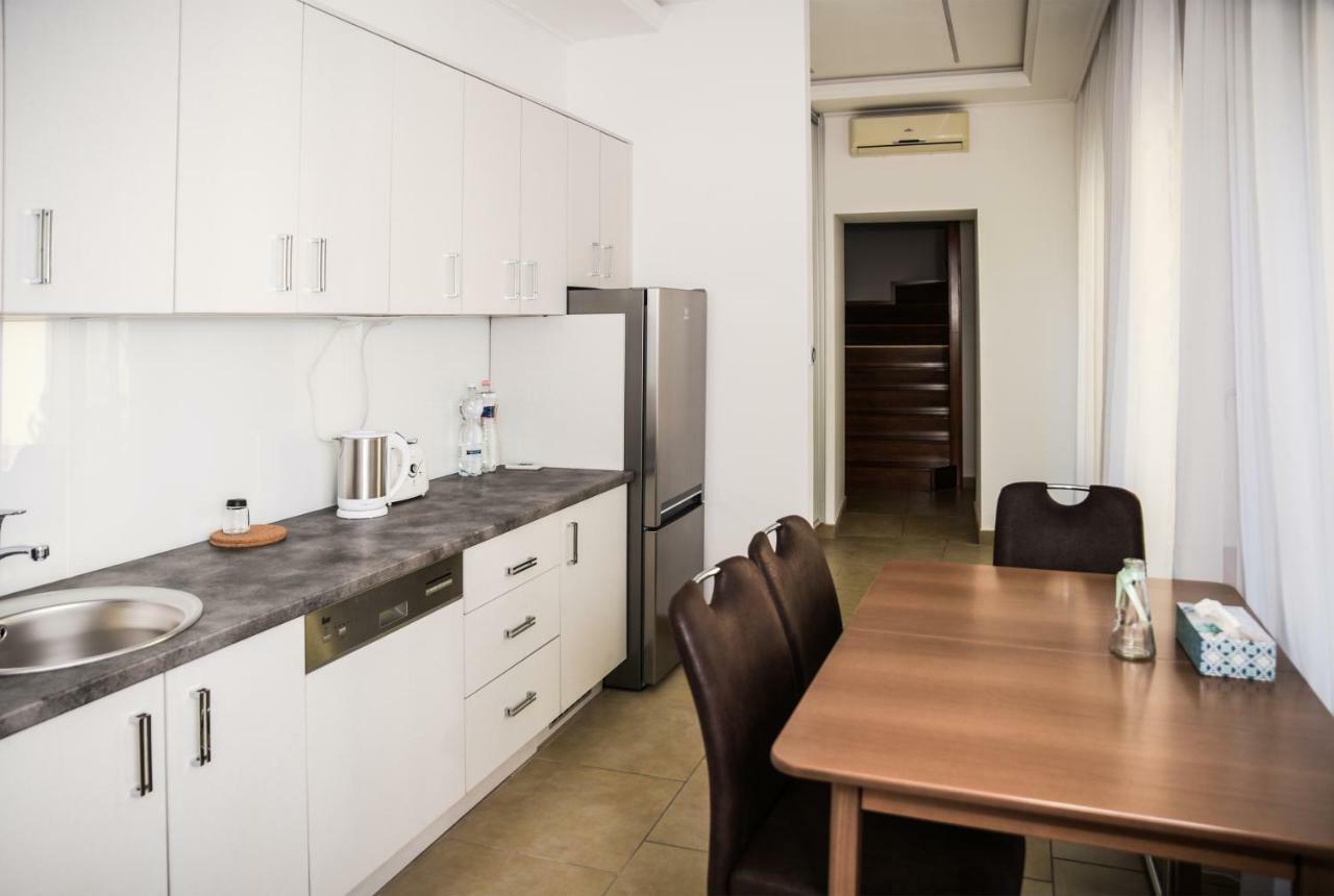 Centrum Apartman Cegled Exterior photo